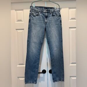 J. Crew Men's Straight Signature Flex Jeans - Light Medium wash, size 34